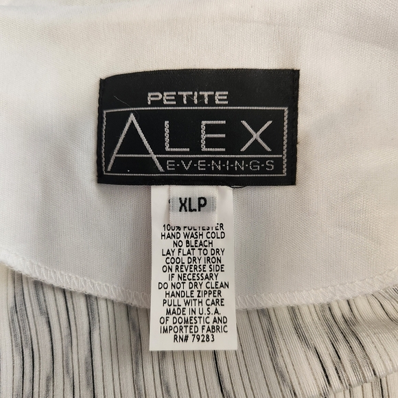 Alex Evenings Petite Jacket Black White Zip Front  XLP - Picture 10 of 11
